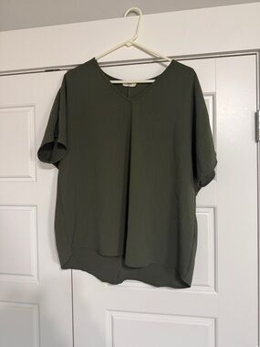 V-Neck Short Sleeve Blouse - Olive Green